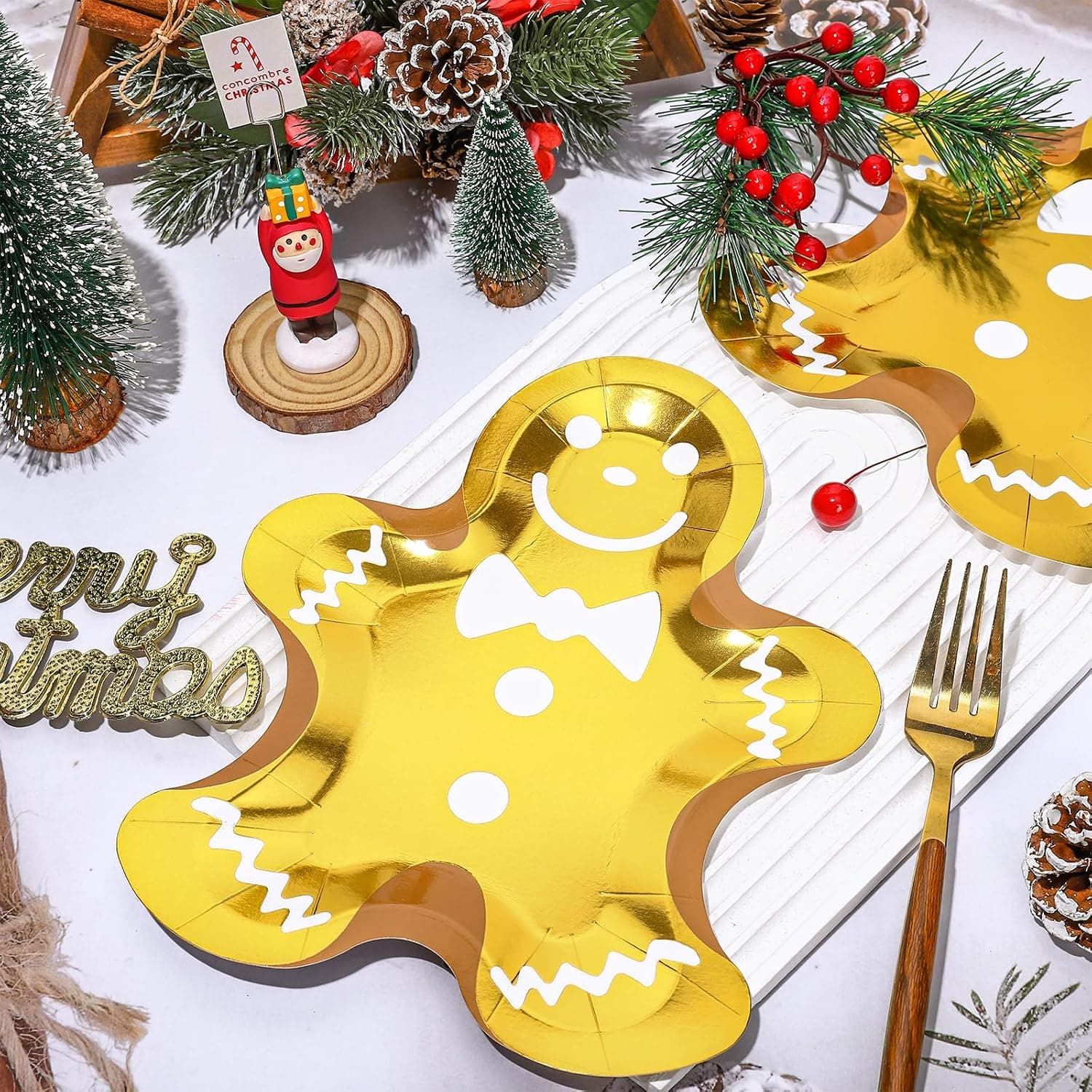 Gingerbread Man Christmas Paper Plates, Gold Foil, 48 Pcs