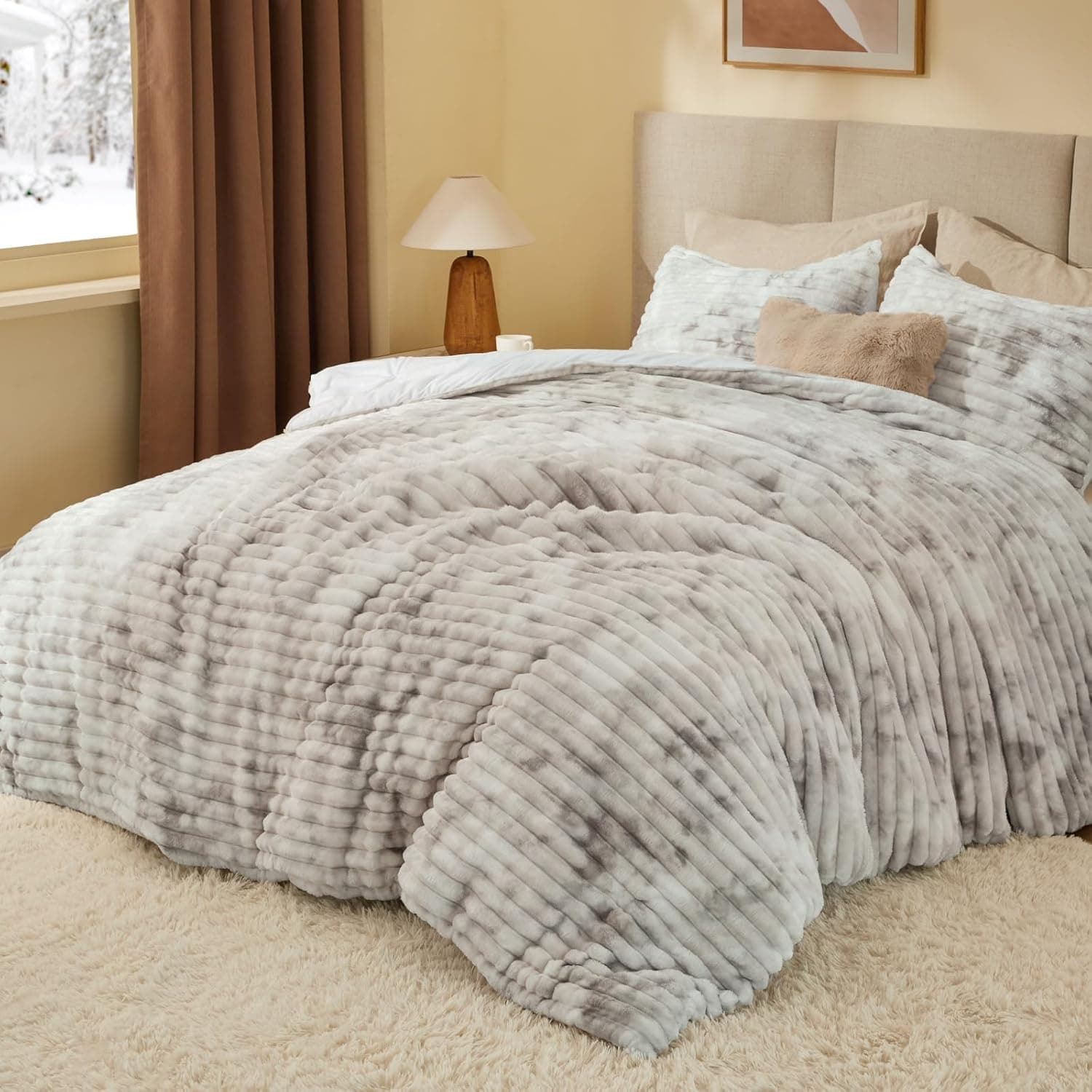 Fleece King Comforter Set, Grey & White