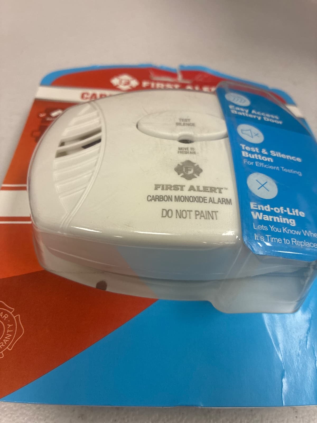 First Alert CO400 Carbon Monoxide Alarm with 9V Battery — photo 2