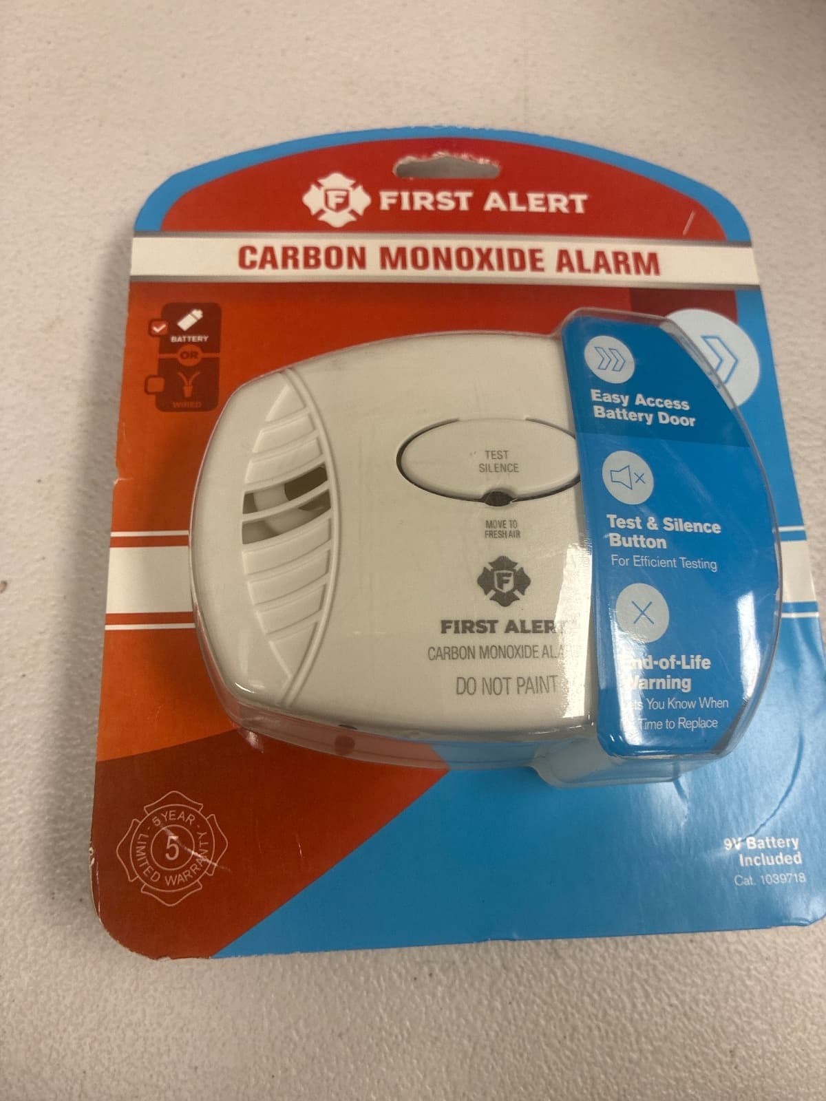 First Alert CO400 Carbon Monoxide Alarm with 9V Battery — photo 2