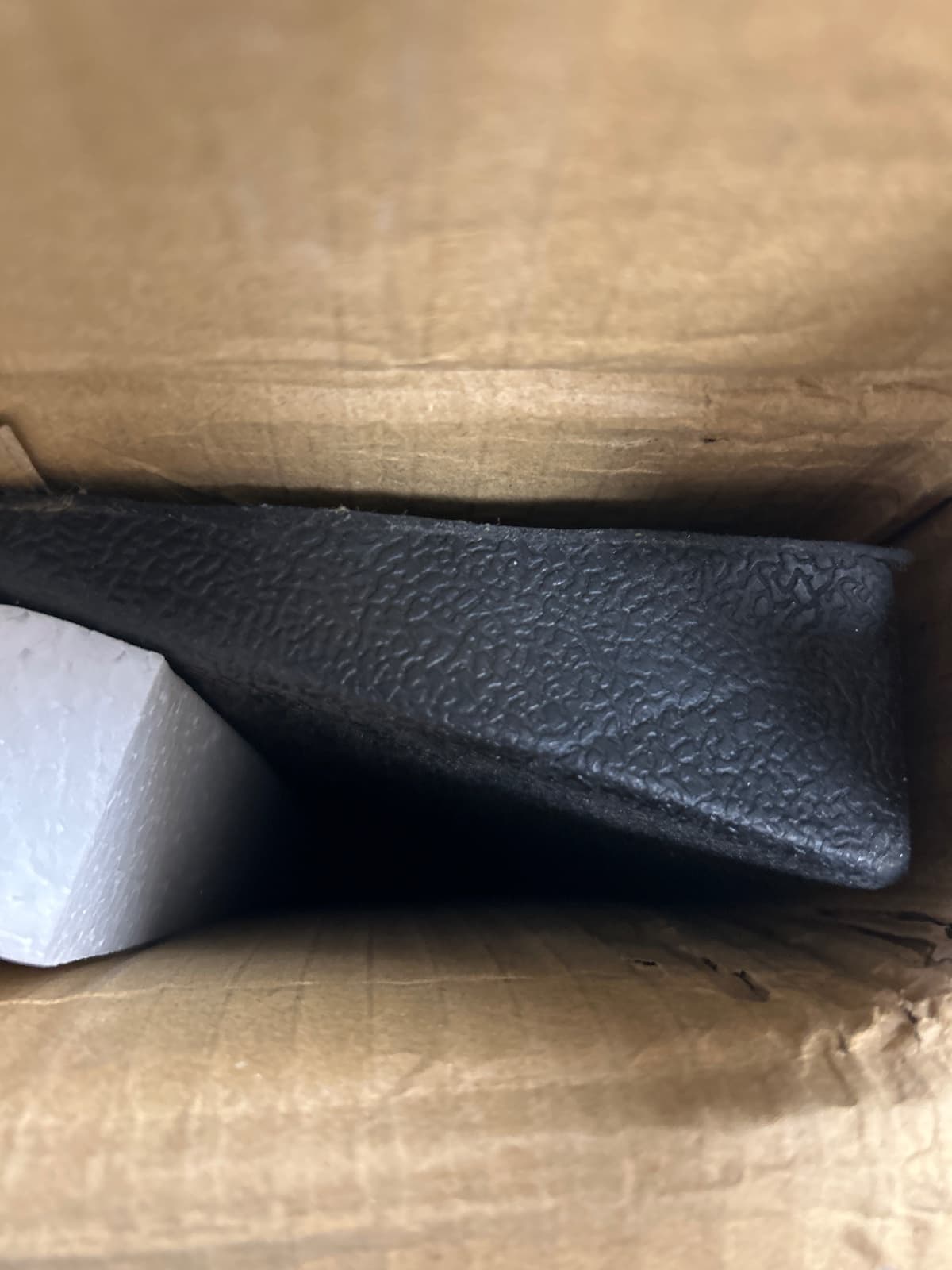 1.5 in Rise Rubber Threshold Ramp for Wheelchair Doorways, 39.3 x 4.7 in — photo 2