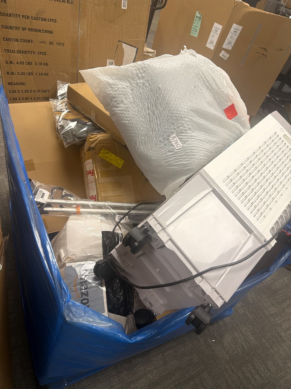 Auction Leftovers Pallet — photo 2