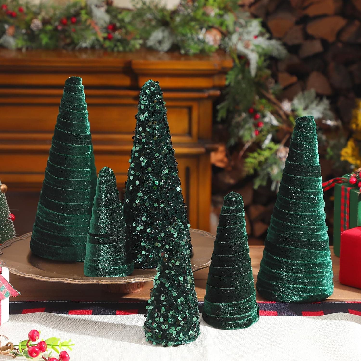 Velvet Christmas Tree Decor Set, Green, 6 Pieces