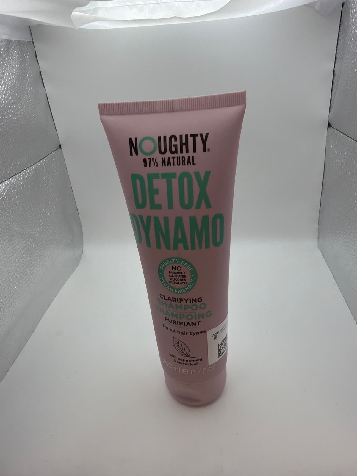 Noughty Detox Dynamo Clarifying Shampoo Anti-Residue To Remove Build-Up — photo 3